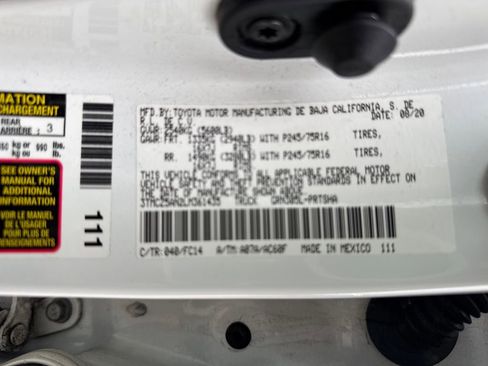 Used 2020 Toyota Tacoma SR5 image 33