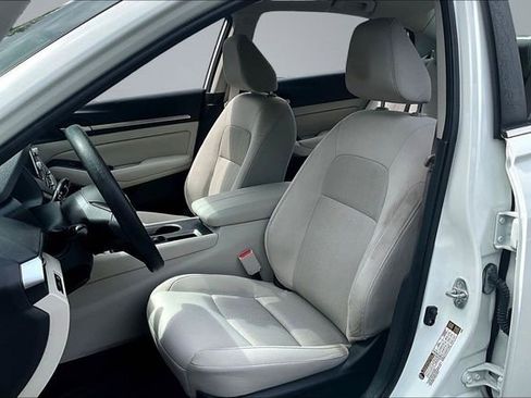 Used 2022 Nissan Altima 2.5 SV FWD image 20