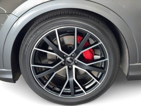 Used 2019 Audi Q8 Prestige w/ Adaptive Chassis Package image 12