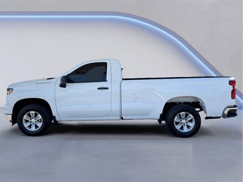 Used 2022 Chevrolet Silverado 1500 W/T RWD image 3