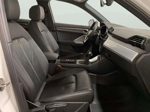 Used 2020 Audi Q3 2.0T Premium w/ Convenience Package image 27