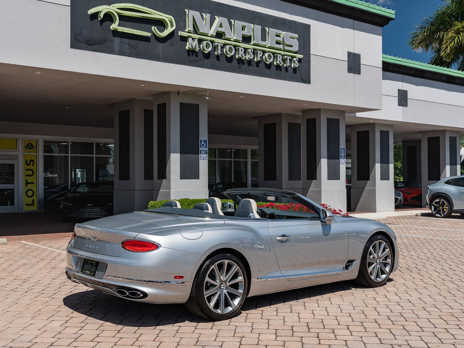 Used 2022 Bentley Continental GT AWD/4WD image 53