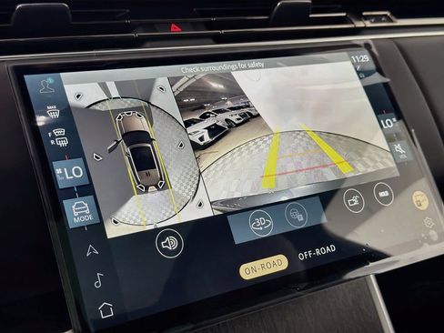 New 2026 Land Rover Range Rover SE AWD/4WD image 14