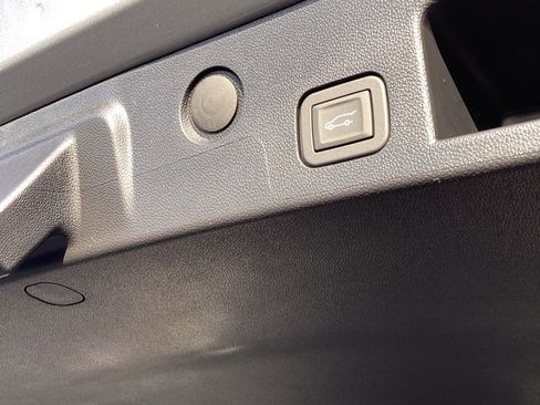 New 2026 Chevrolet Equinox LT w/ Convenience Package II image 36