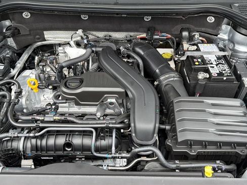 New 2026 Volkswagen Taos SE FWD image 32
