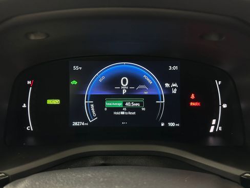 Used 2025 Toyota Camry LE image 19