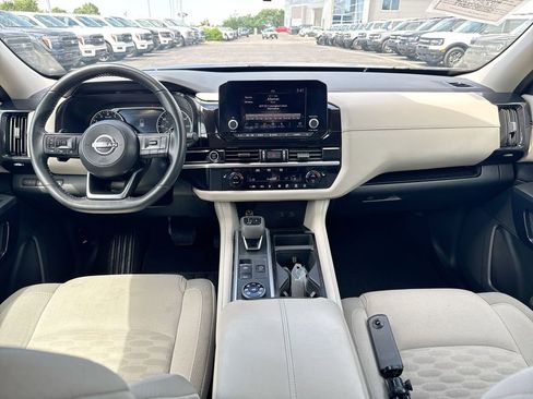 Used 2023 Nissan Pathfinder SV w/ Cargo Package AWD/4WD image 10
