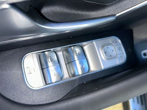 Used 2025 Mercedes-Benz GLE 53 AMG 4MATIC image 12