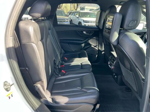 Used 2019 Audi Q7 3.0T Prestige image 26