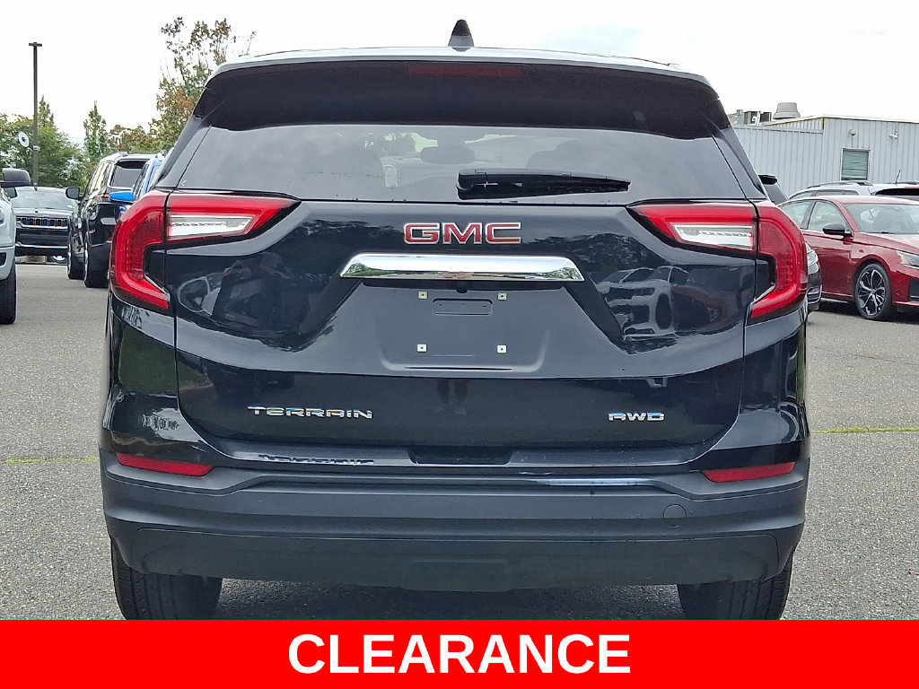 Used 2024 GMC Terrain SLE AWD/4WD image 5