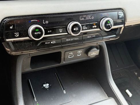 Used 2025 Honda Pilot EX-L image 23