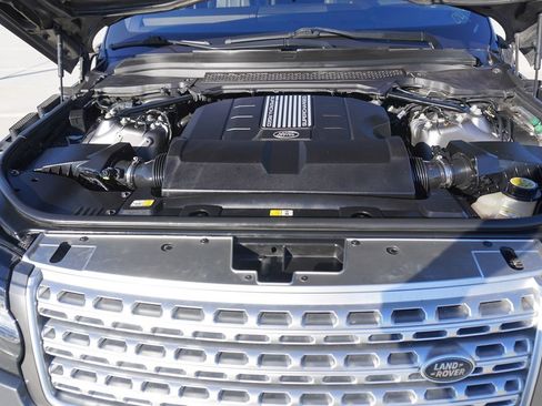 Used 2016 Land Rover Range Rover HSE image 4