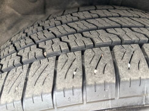 Used 2025 Ford Expedition Max Platinum AWD/4WD image 9