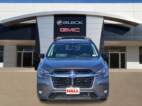 Used 2025 Subaru Ascent Limited AWD/4WD image 2