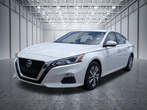 Used 2020 Nissan Altima 2.5 S FWD image 3
