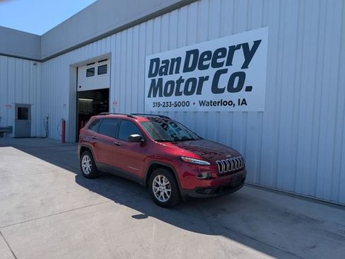 Used 2017 Jeep Cherokee Sport w/ Cold Weather Group AWD/4WD image 1