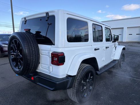 Used 2022 Jeep Wrangler Unlimited Sahara 4xe w/ Cold Weather Group image 6