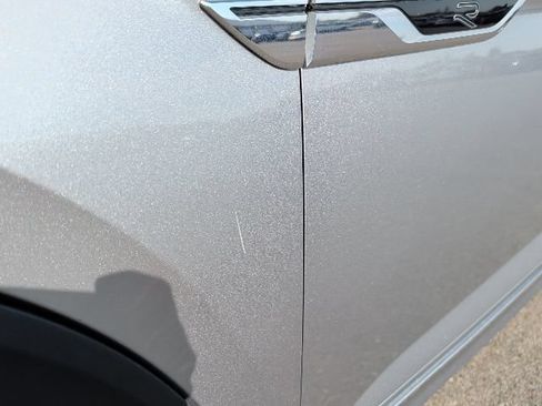 Used 2023 Volkswagen Atlas SEL Premium AWD/4WD image 4