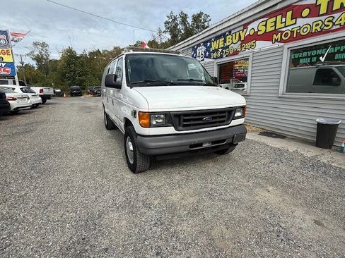 Used 2006 Ford E-350 and Econoline 350 Super Duty image 4