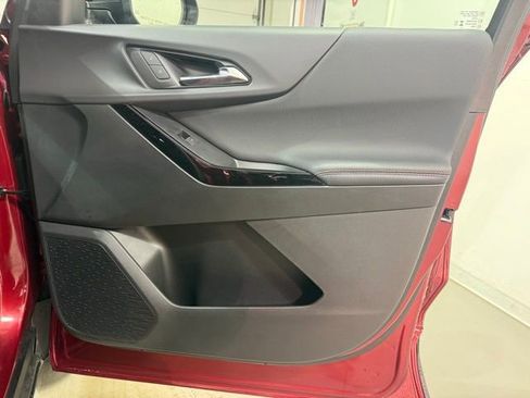 Certified 2025 Chevrolet Equinox RS w/ Safety and Technology Package image 26