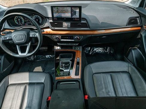 Used 2021 Audi Q5 e Premium Plus w/ Premium Plus Package image 24
