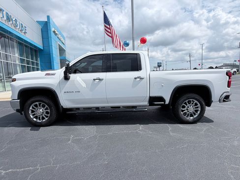 Used 2024 Chevrolet Silverado 2500 LTZ w/ LTZ Plus Package AWD/4WD image 5
