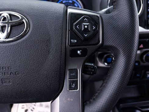 Used 2023 Toyota Tacoma SR5 image 31