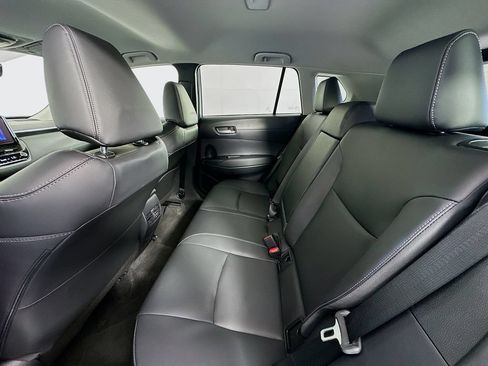 Certified 2025 Toyota Corolla Cross XLE FWD image 24