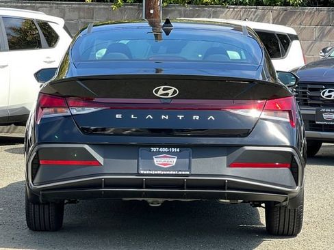New 2026 Hyundai Elantra Sport FWD image 7
