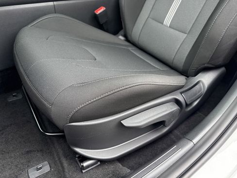 New 2026 Hyundai Elantra SE FWD image 11