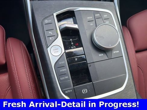 Used 2023 BMW 330e w/ M Sport Package image 8
