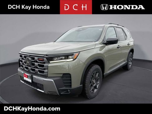 New 2026 Honda Pilot TrailSport image 1