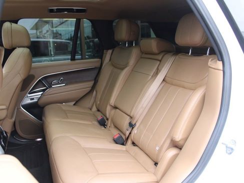 Used 2023 Land Rover Range Rover SE AWD/4WD image 32