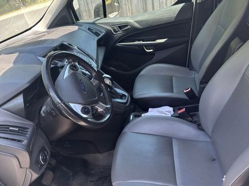 Used 2017 Ford Transit Connect XL FWD image 4
