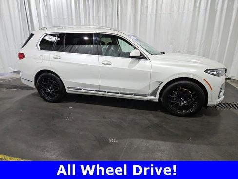 Used 2020 BMW X7 xDrive40i w/ Cold Weather Package image 2
