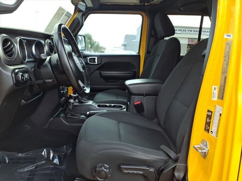 Used 2021 Jeep Wrangler Unlimited Sport image 18