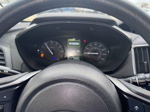 Used 2023 Subaru Crosstrek 2.0i image 12