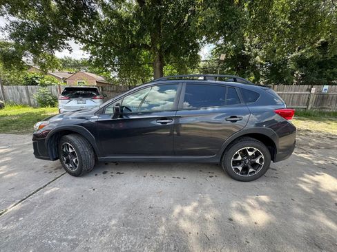 Used 2019 Subaru Crosstrek 2.0i Premium AWD/4WD image 9