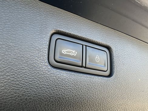 Used 2024 Genesis GV80 3.5T w/ Advanced Package image 31