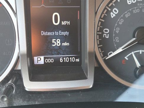 Used 2021 Toyota Tacoma SR5 image 12