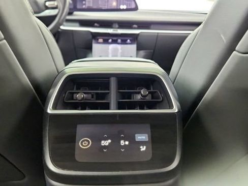 Used 2024 Lucid Air Touring image 53