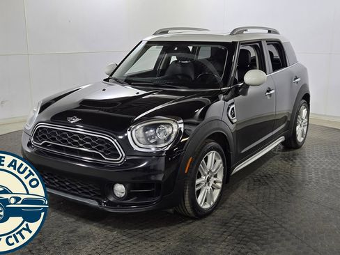 Used 2018 MINI Cooper Countryman S FWD image 3