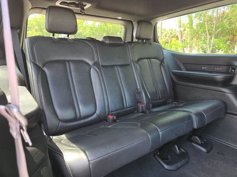 Used 2022 Jeep Wagoneer Series III w/ Flexible Seating Group RWD image 20