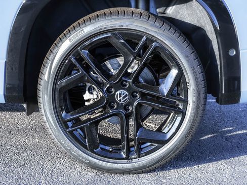 New 2026 Volkswagen Tiguan SE R-Line image 21