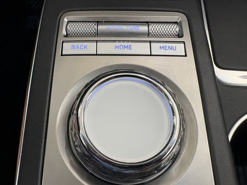 Used 2025 Genesis GV70 2.5T AWD/4WD image 28