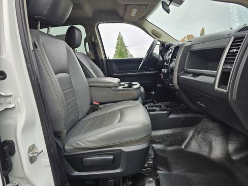 Used 2015 RAM 2500 Tradesman w/ Protection Group image 9