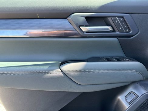 New 2026 GMC Terrain AT4 w/ Convenience Package III AWD/4WD image 11