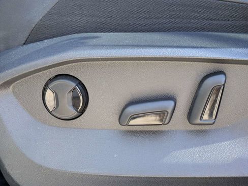 Certified 2024 Volkswagen Tiguan SE R-Line image 27