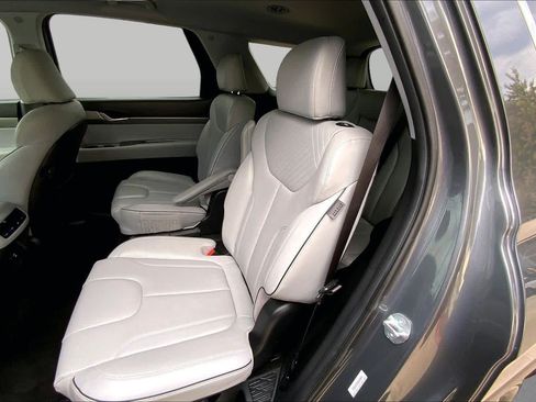 Certified 2025 Hyundai Palisade SEL FWD image 20