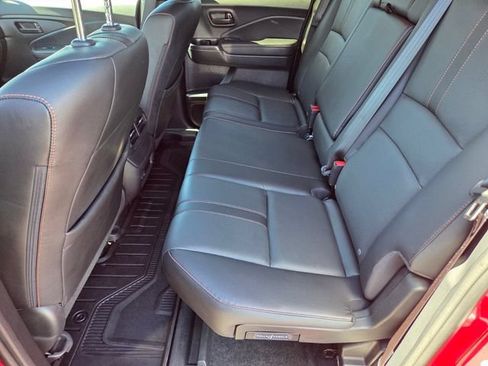 Used 2025 Honda Ridgeline TrailSport image 12